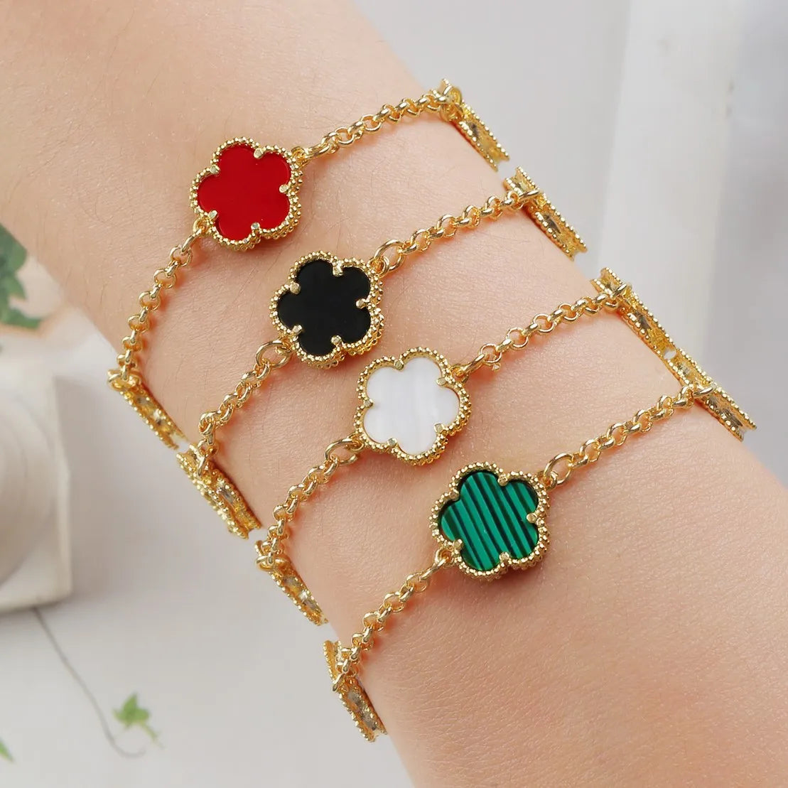 Four-leaf Clover  Bracelet High-quality  Necklace