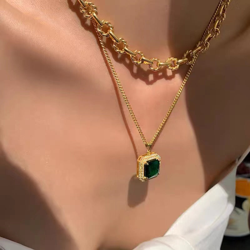 Luxurious Green Micro Necklace